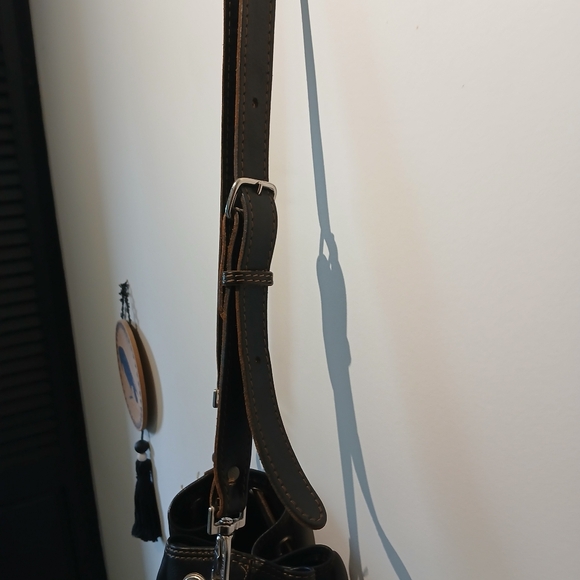 90s Leather Rugby Bucket Bag - Picture 7 of 16